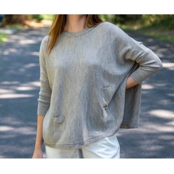 Mer Sea Sweater Women Size OS Catalina Grey Fitted Sleeve Split Side Knit Top - Picture 1 of 7